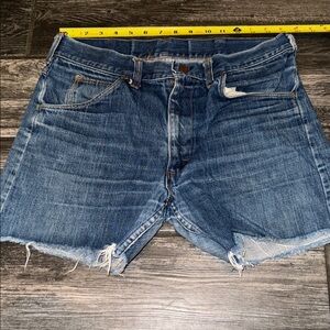 Vintage 1960s 70s denim blue Jean shorts women’s size 30